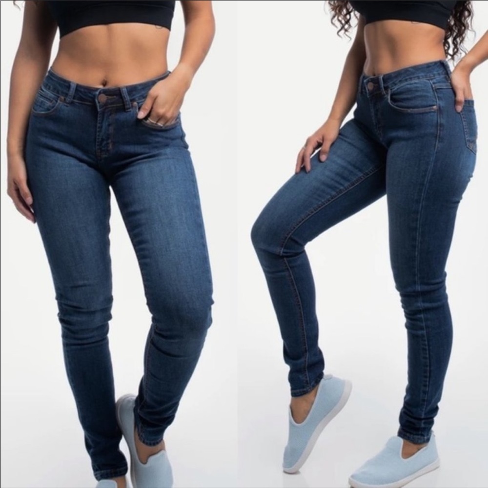 Barbell Apparel Straight Leg Mid Rise Jeans 29